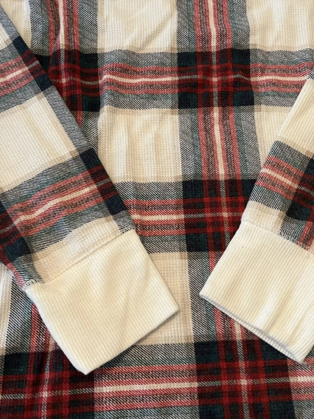 Stars Above Holiday Plaid Pajama Set - Size M